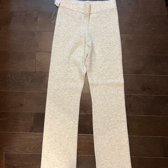 Aritzia Abigail pant - Picture 3 of 4